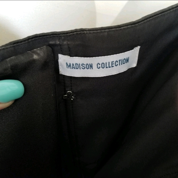 Madison Collection Special Occasion Dress Size 10-12 (20 in dress size) - Picture 6 of 8